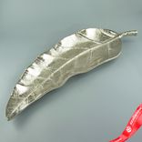 Маленькое фото 1: Блюдо «Лист» (металл), 48х19xH5см, серебряный