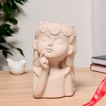 Маленькое фото 1: Ваза керамика «Мечтательница», d-8 см, 11х11х20 см, бежевый