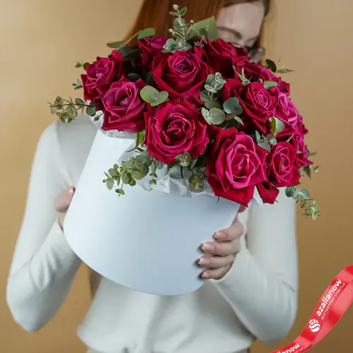 Фото 7: Акция! Букет из 19 красных роз «Искушение в коробке»