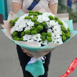 Маленькое фото 1: Букет из 25 кустовых хризантем