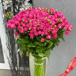Маленькое фото 1: Букет из 25 кустовых пионовидных розовых роз